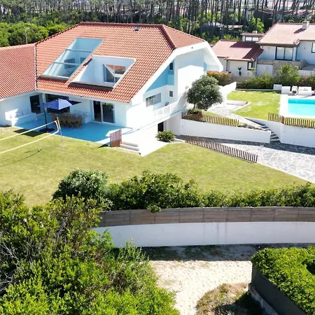 Дом отдыха Front With Heated Pool - Sea La Vie