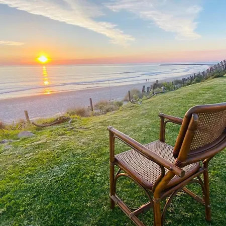 Дом отдыха Front With Heated Pool - Sea La Vie *