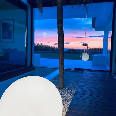 Front With Heated Pool - Sea La Vie