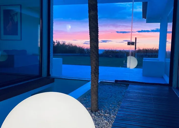 Front With Heated Pool - Sea La Vie